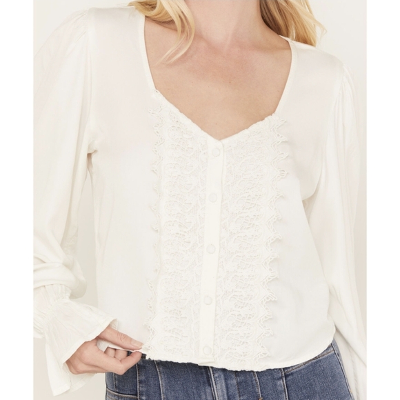 NWT Wrangler Retro Women's Button Front with Crochet Detail Blouse. - Picture 7 of 16